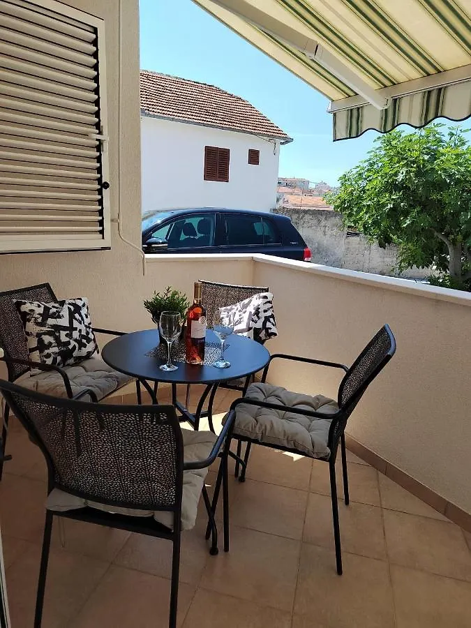 טרוגיר Apartment Ciovo Radic 0*,  קרואטיה